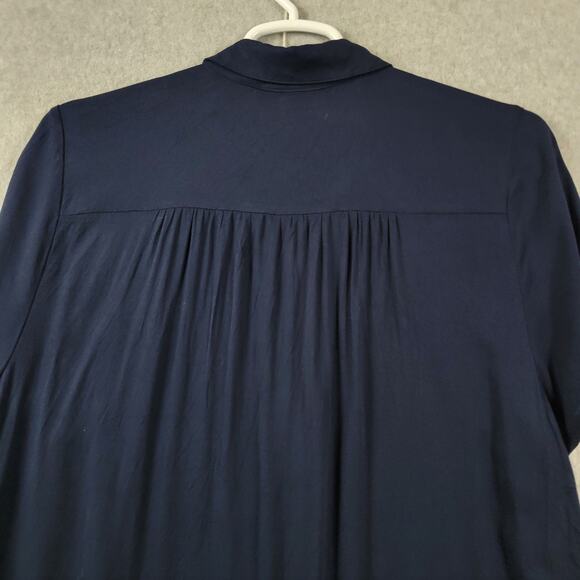 Torrid Navy Blue SS Button Up Rayon Stretch Pocket Shirt Women's Plus 1X - Picture 7 of 12
